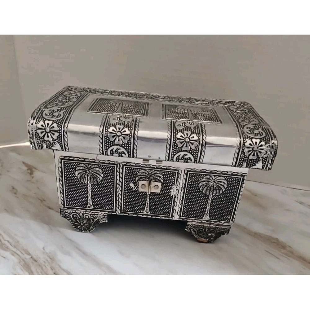 Handmade Silver Tone Metal Trinket Jewelry Box Palm Trees Blue Lining Nautical